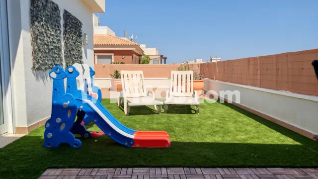 Ático en venta en Carrer Major, cerca de Carrer de Transformador, Núcleo (Pilar de la Horadada) de 235.000 €