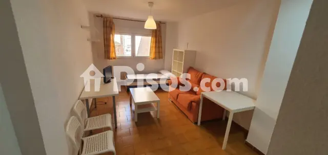 Estudio en alquiler en Calle de Pedro Antonio de Alarcón, cerca de Camino de Ronda, Camino de Ronda (Distrito Ronda. Granada Capital) de 470 €<span>/mes</span>