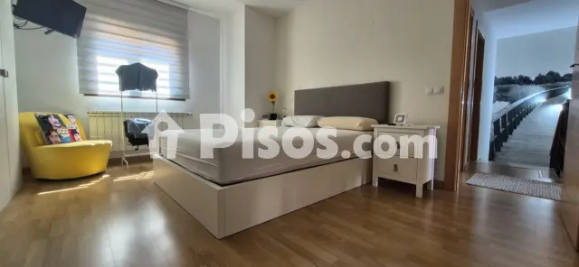 Casa en venta en Calle Melias