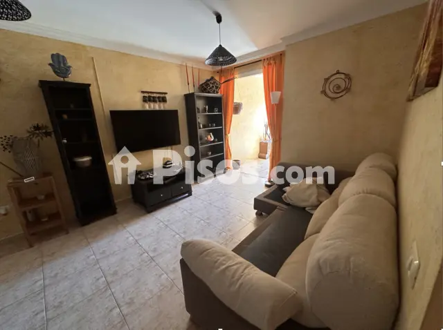 Piso en alquiler en Calle Gaviota, Los Abrigos (Granadilla de Abona) de 760 €<span>/mes</span>
