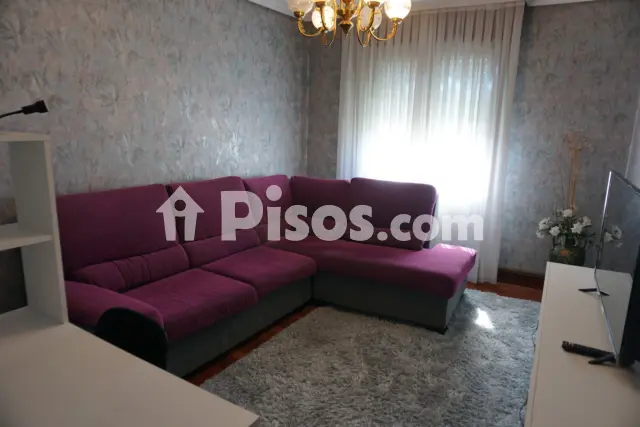 Piso en venta en Bide Zaharraren Etxaldea, Ugao-Miraballes de 215.000 €