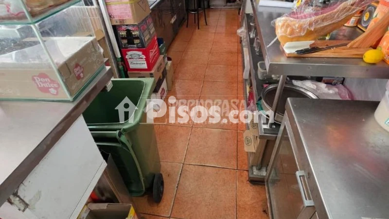 Local comercial en alquiler en Calle Sta. Lucía - Vista 3