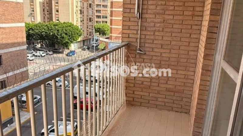 Fotografía del inmueble reportado: 1.000 €/mes — Almería, Almería