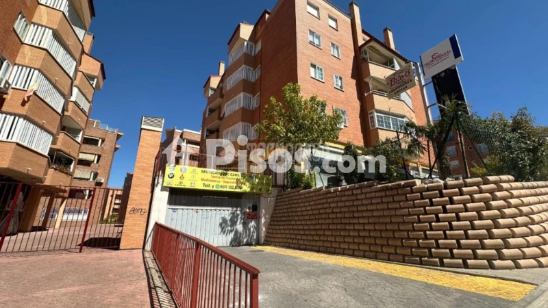 Local comercial en venta en Avenida de los Derechos Humanos - Vista 3