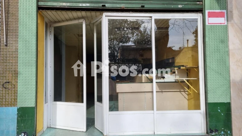 Local comercial en calle de José Oto — foto 3