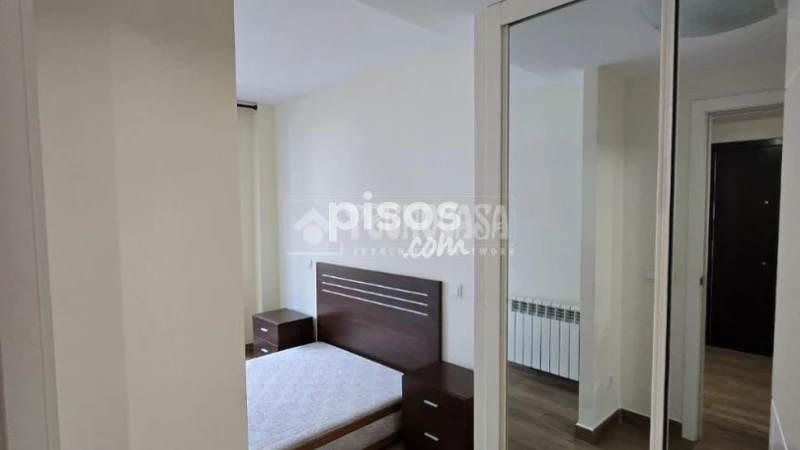 Piso en alquiler en Opañel