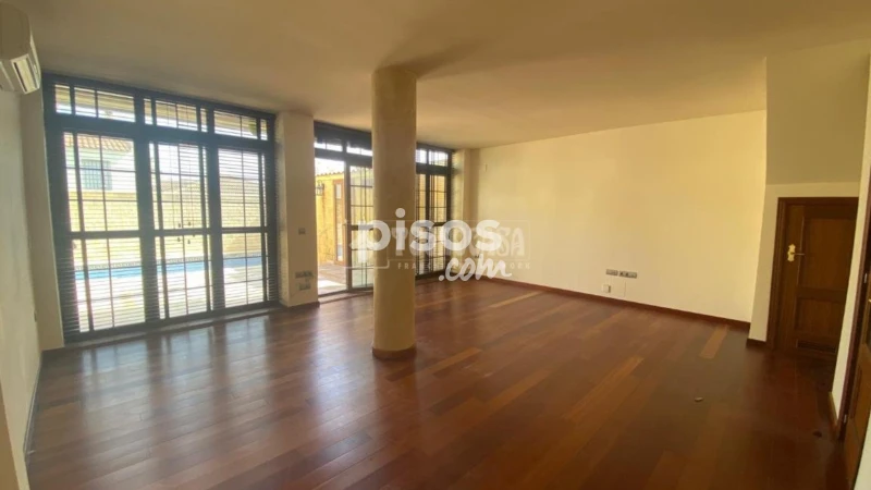 Casa pareada en venta en Aljamar, Aljamar (Tomares) de 329.900 €