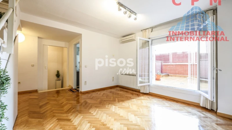 Dúplex en alquiler en Cuatro Caminos