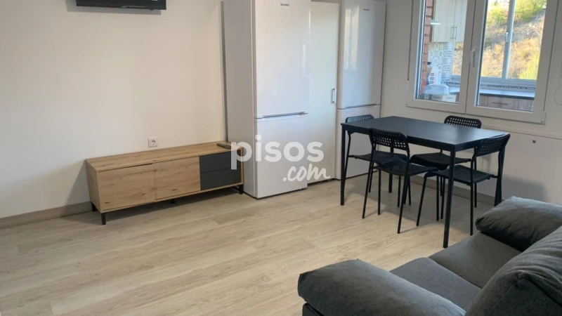 Habitación en alquiler en Calle de los Hornos Caleros, 48, Santo Tomás-Universidad (Ávila Capital) de 390 €<span>/mes</span>
