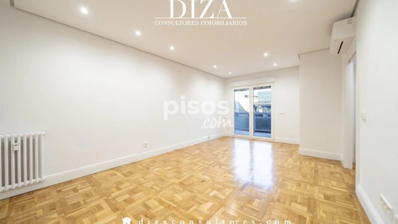 Piso en alquiler en Calle de Zurbarán