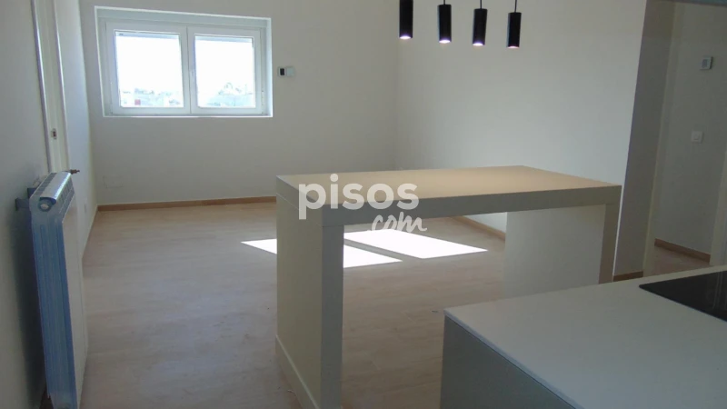 Piso en alquiler en Calle de San Germán, cerca de Calle de la Infanta Mercedes