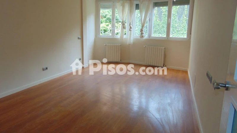 Piso en alquiler en Calle de Los Peñascales