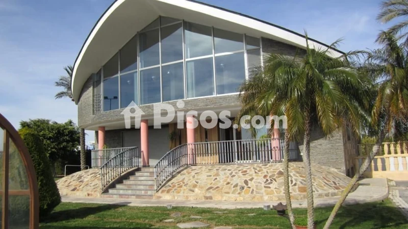 Casa – Los Montesinos, Barrio de los Miras