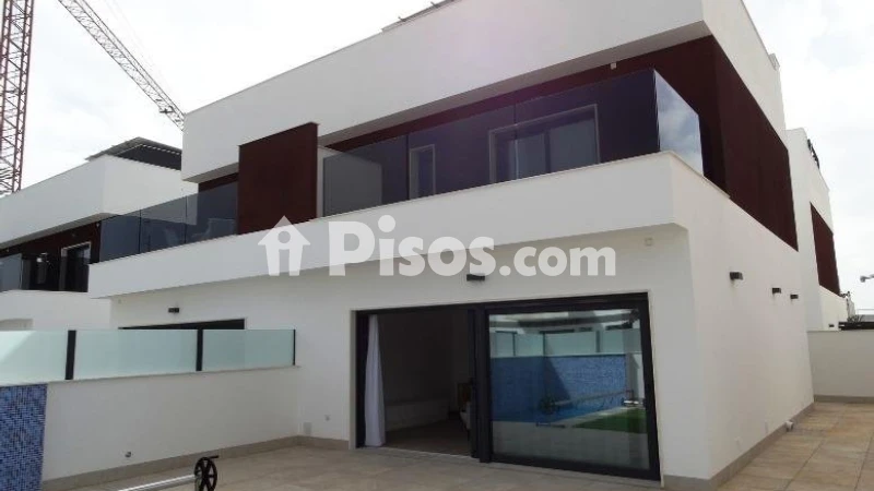 Casa adosada en venta en Las Higuericas