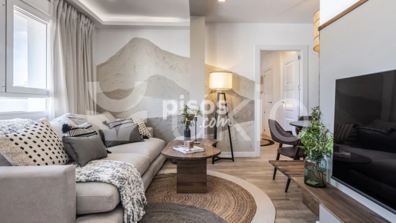 Piso en alquiler en Calle de los Artistas, cerca de Calle Raimundo Fernández Villaverde