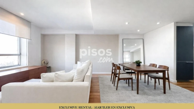 Piso en alquiler en Passeig de Gràcia, cerca de Gran Via de les Corts Catalanes