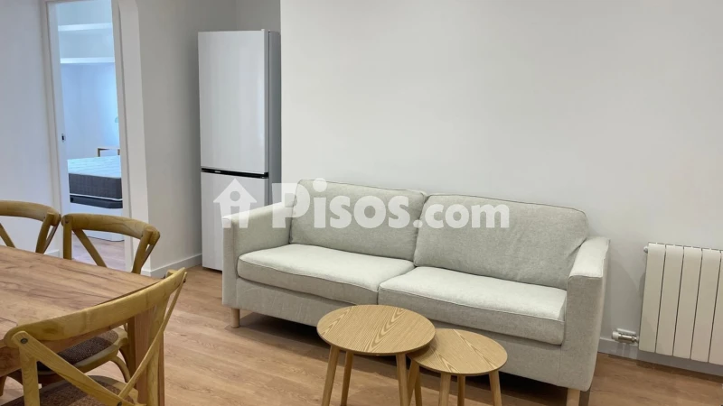 Piso en alquiler en Carrer de Concepción Arenal, cerca de Carrer de Can Ros