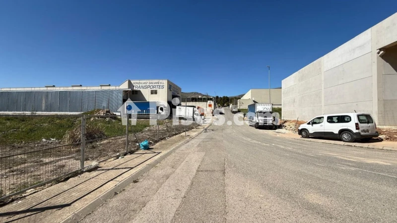 Terreno en venta en Carrer Castalla, 10