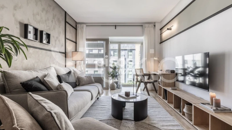 Piso en alquiler en Calle de Fuencarral, cerca de Calle del Cardenal Cisneros