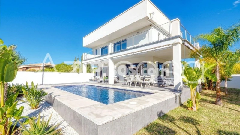 Chalet en venta en Carrer Font Bugaya - Vista 3
