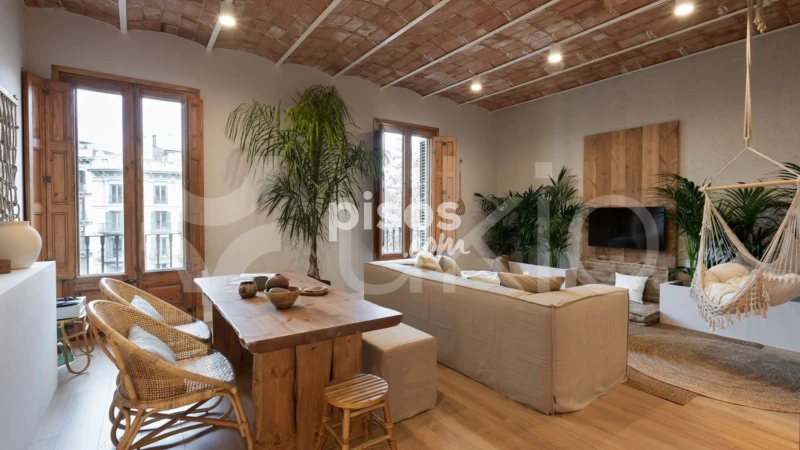 Piso en alquiler en Carrer de Pau Claris, cerca de Carrer de Roger de Llúria