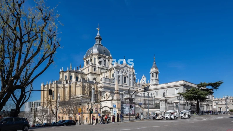 Piso en alquiler en Calle Mayor, 88, cerca de Calle de la Almudena
