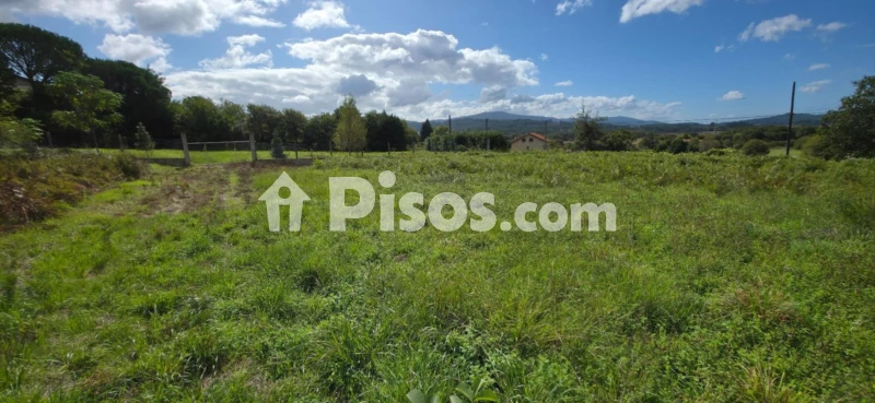 Terreno en venta en Reboiras