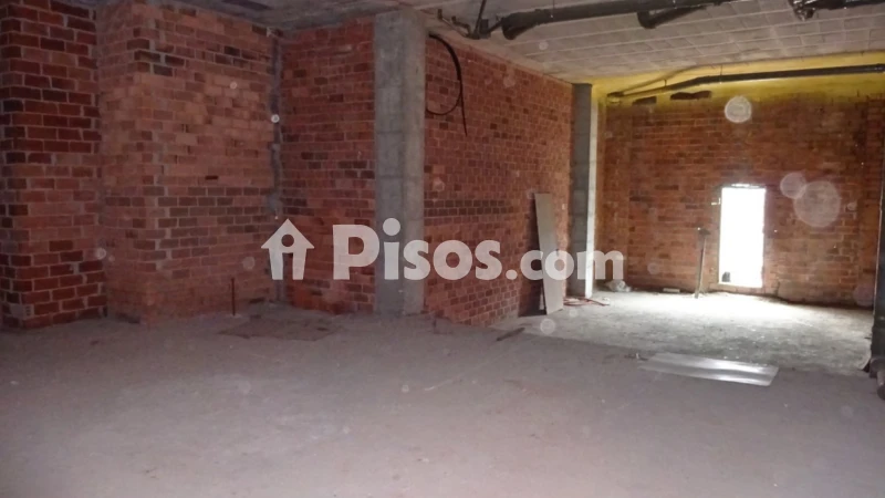 Local comercial en venta en Restollal