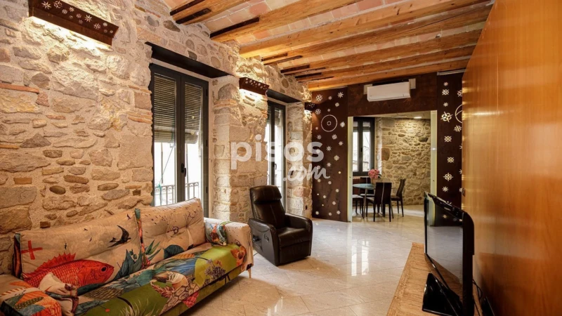 Piso en alquiler en Carrer Catedral, Barri Vell (Girona Capital) de 1.800 €<span>/mes</span>