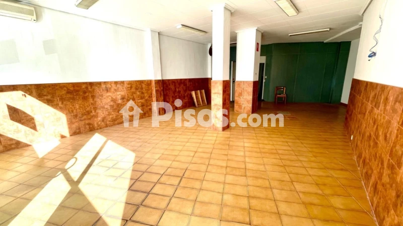 Local comercial en venta en Ensanche-Franciscanos