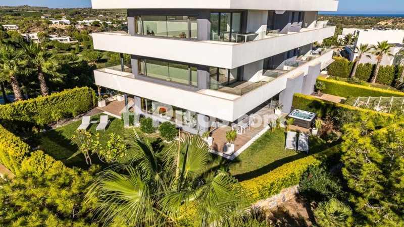 Apartamento en venta en Las Colinas Golf, Orihuela