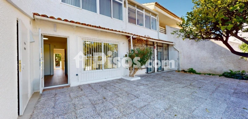Piso de 2 habitaciones, 86 m²
