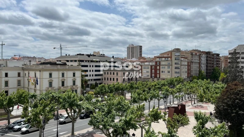 Piso en venta en Calle del Muro de Francisco de la Mata, Casco Antiguo (Logroño) de 425.000 €