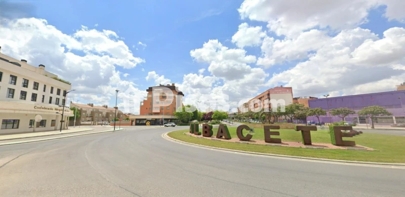 Casa – Albacete, Medicina