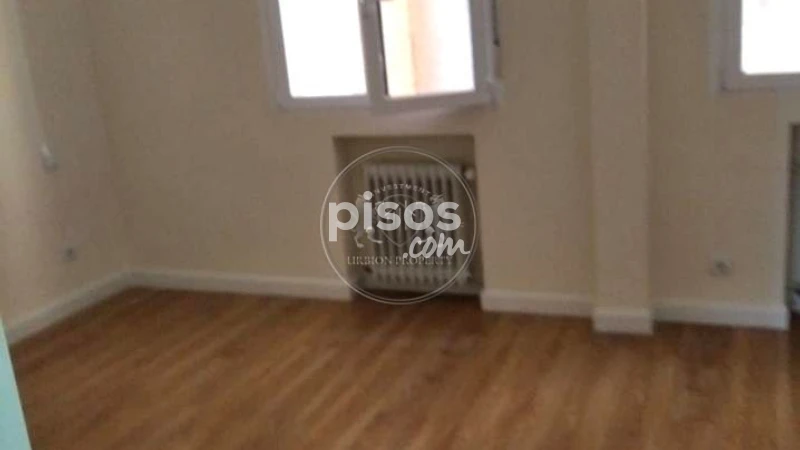 Piso en alquiler en Calle del Doce de Octubre