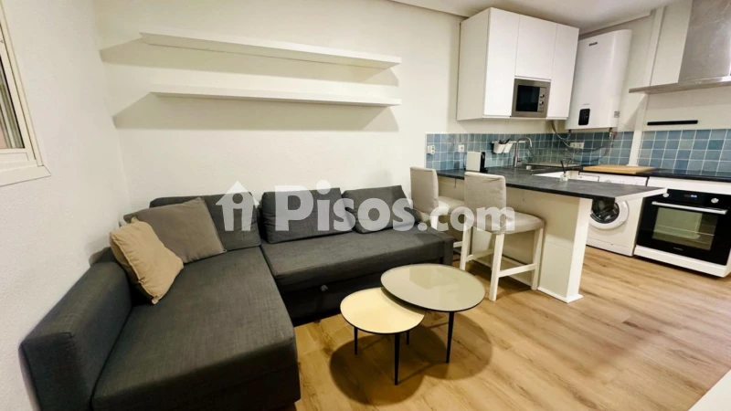 Piso en alquiler en Calle de la Victoria, 5