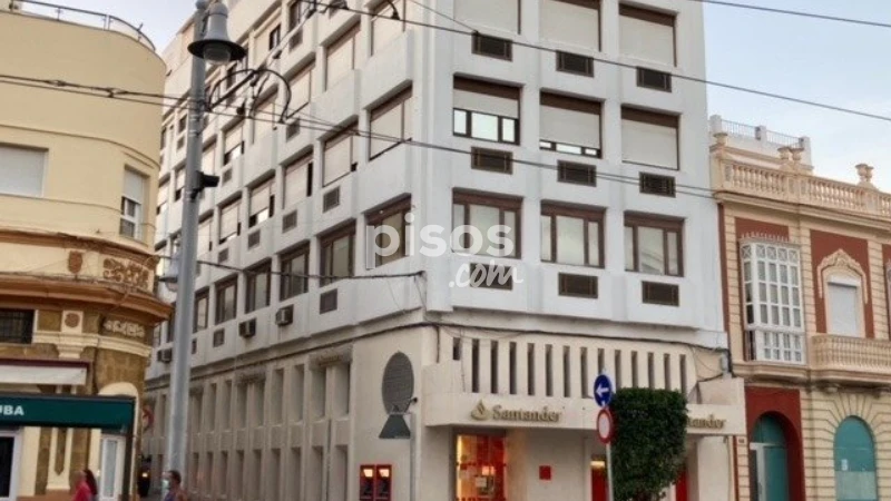 Piso en alquiler en Calle General Serrano, Centro (San Fernando) de 1.800 €<span>/mes</span>