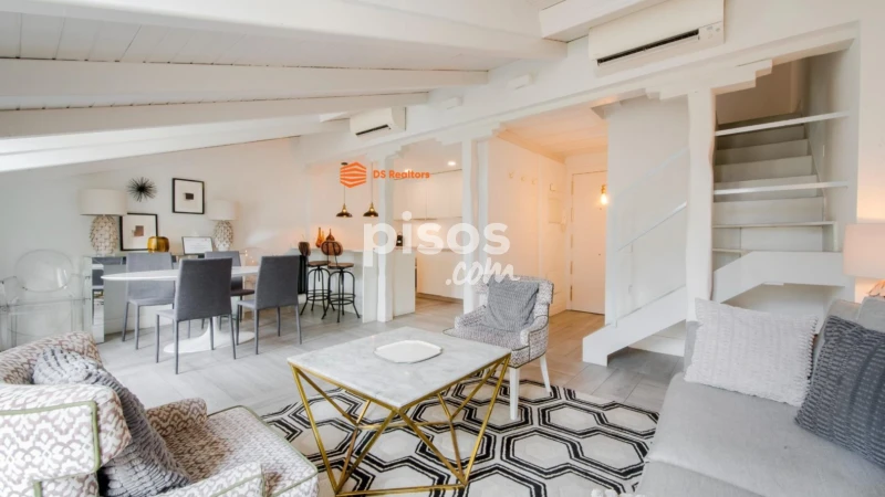 Ático en alquiler en Calle de Barbieri, 4