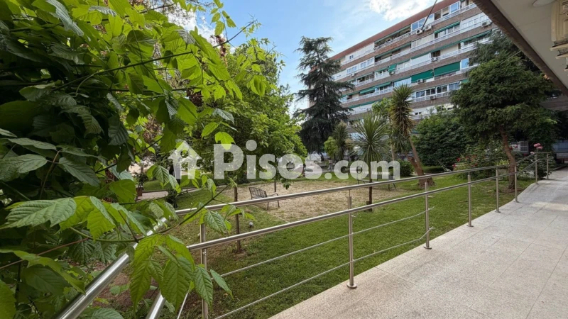 Piso en alquiler en Paseo de las Delicias, cerca de Calle de Juan de Vera