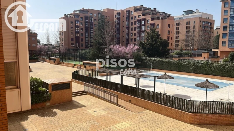 Piso en alquiler en Calle de los Timbales