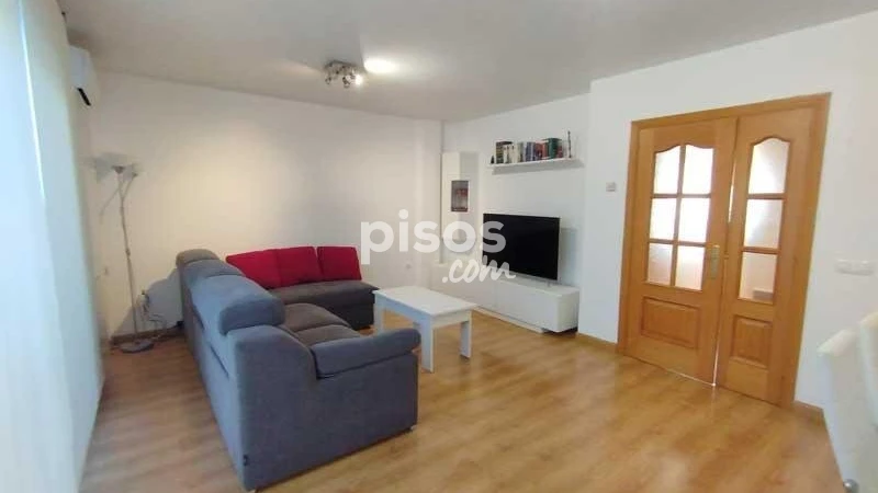 Casa adosada en venta en Avenida de la Constitución, Lumpiaque de 129.000 €