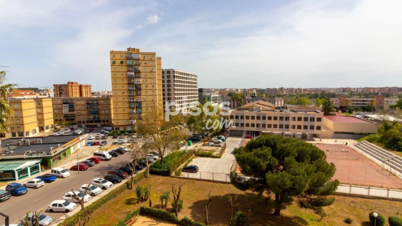 Piso en venta en Avenida de Augusto Vázquez, San Fernando-Estación (Badajoz Capital) de 149.900 €