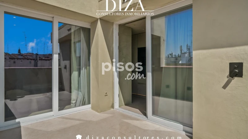 Ático en alquiler en Calle de la Primavera