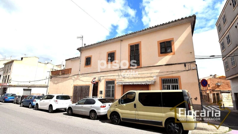 Chalet en venta en Avenida D'Es Tren, Manacor de 300.000 €
