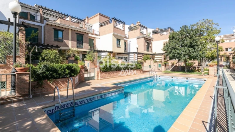 Casa en venta en Parque del Genil, Camino de Ronda (Distrito Ronda. Granada Capital) de 690.000 €