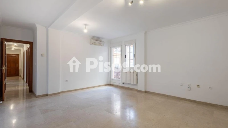 Fotografía del inmueble reportado: 750 €/mes — Granada, Granada