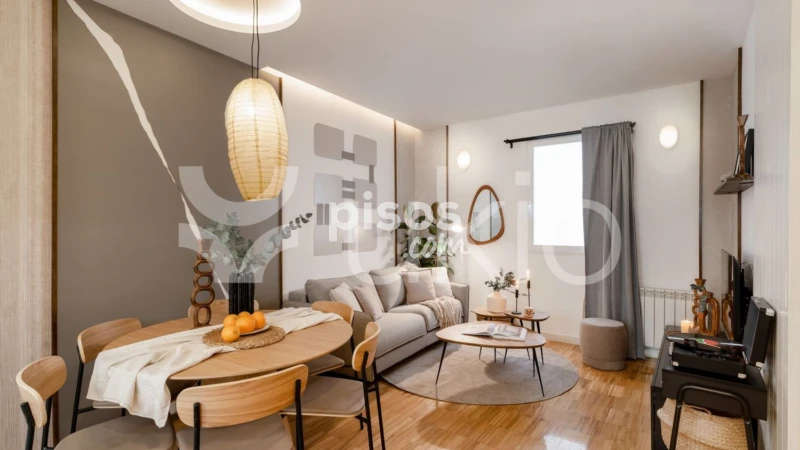 Piso en alquiler en Calle de Bretón de los Herreros, cerca de Calle de Santa Engracia