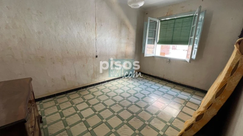 Chalet en venta en Plaza de la Iglesia, Fuentes de Ebro de 66.000 €