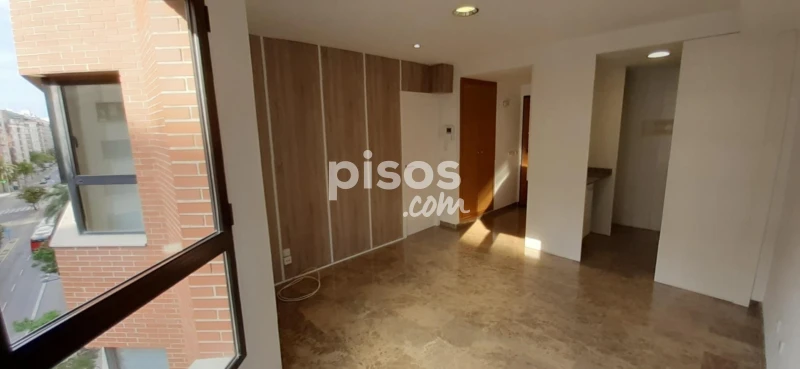Piso en alquiler en Avinguda del Cardenal Benlloch, cerca de Calle de Artes y Oficios