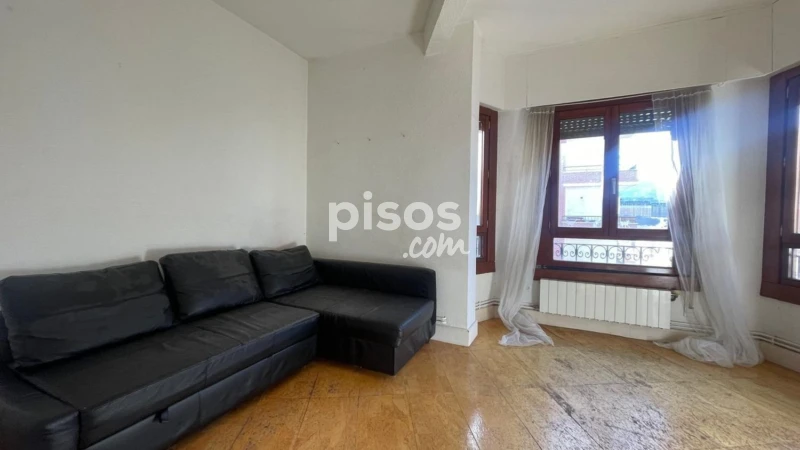 Ático en venta en Calle Iturribide, 115, cerca de Calle Santutxu, Santutxu (Distrito Begoña-Santutxu. Bilbao) de 160.000 €